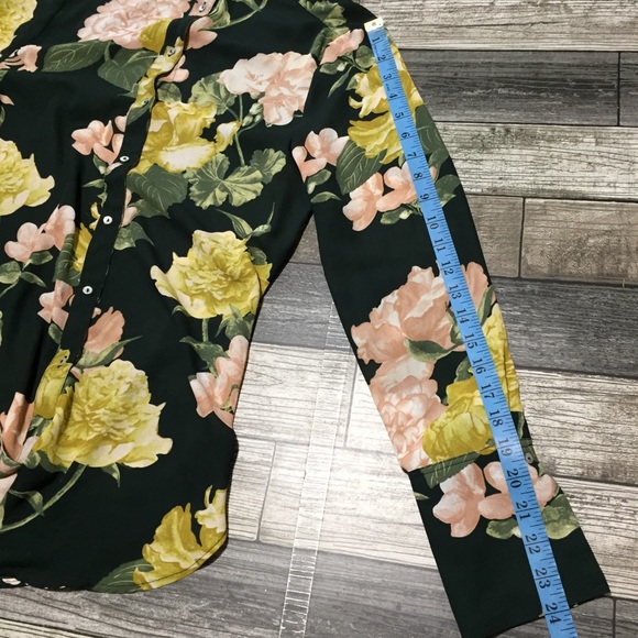 H&M Conscious Floral Blouse Women’s 8 Green Semi Sheer Long Line Button Front. - Picture 2 of 12